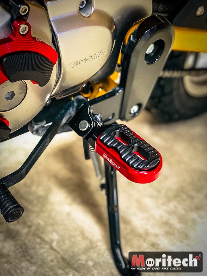 FRONT FOOTREST FOOT PEGS FIT FOR HONDA MONKEY 125 